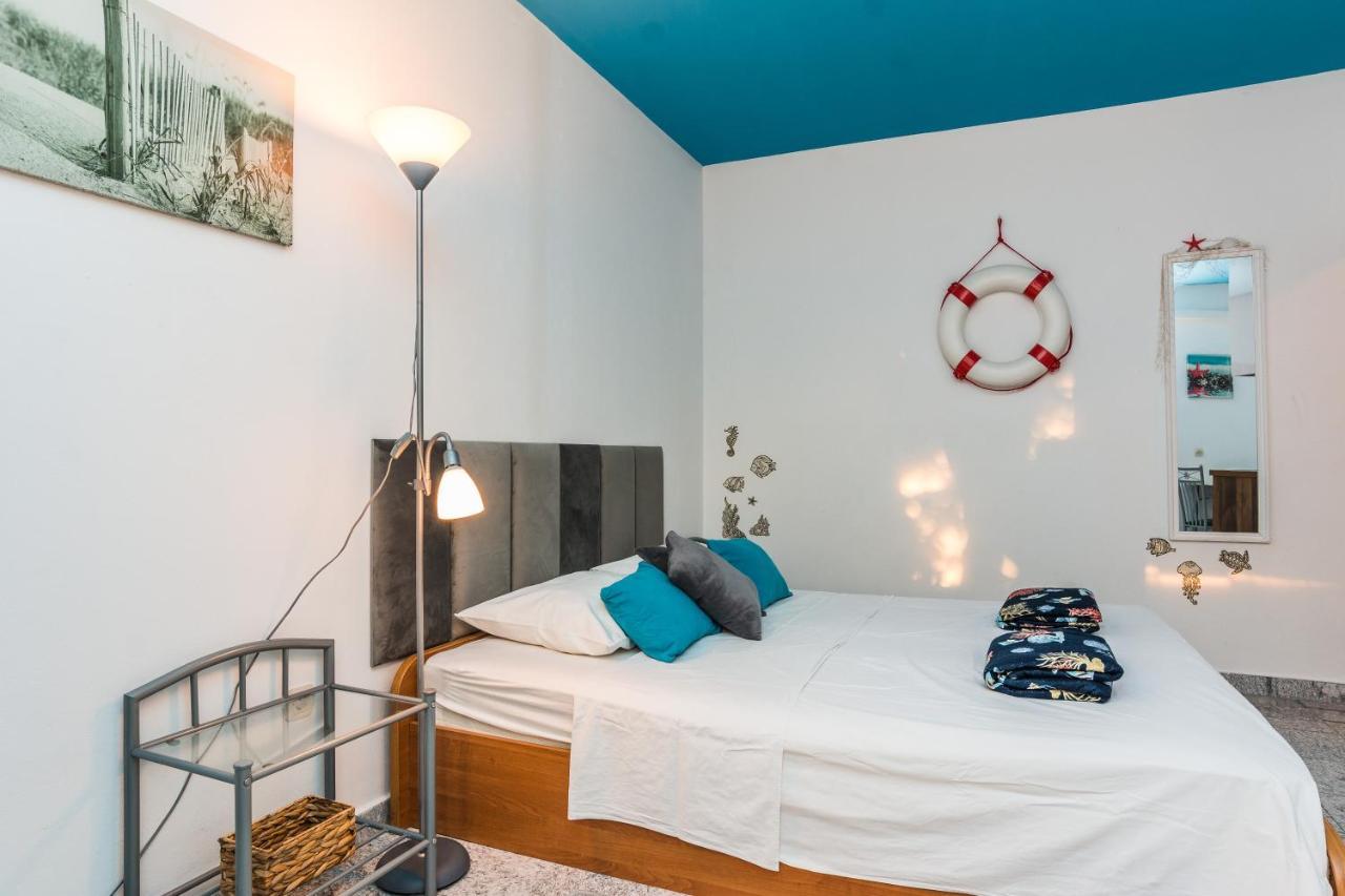 Apartments Barbara Tribalj エクステリア 写真