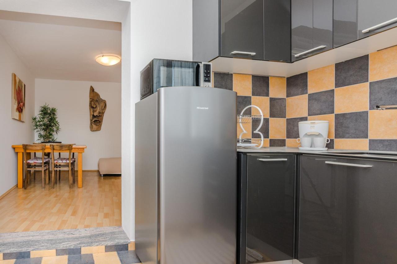 Apartments Barbara Tribalj エクステリア 写真